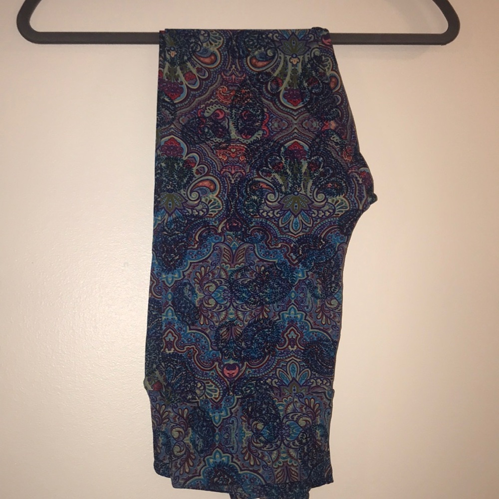 LuLaRoe Paisley Leggings